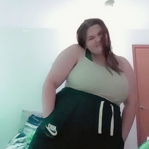 Meet your Posher, Mia